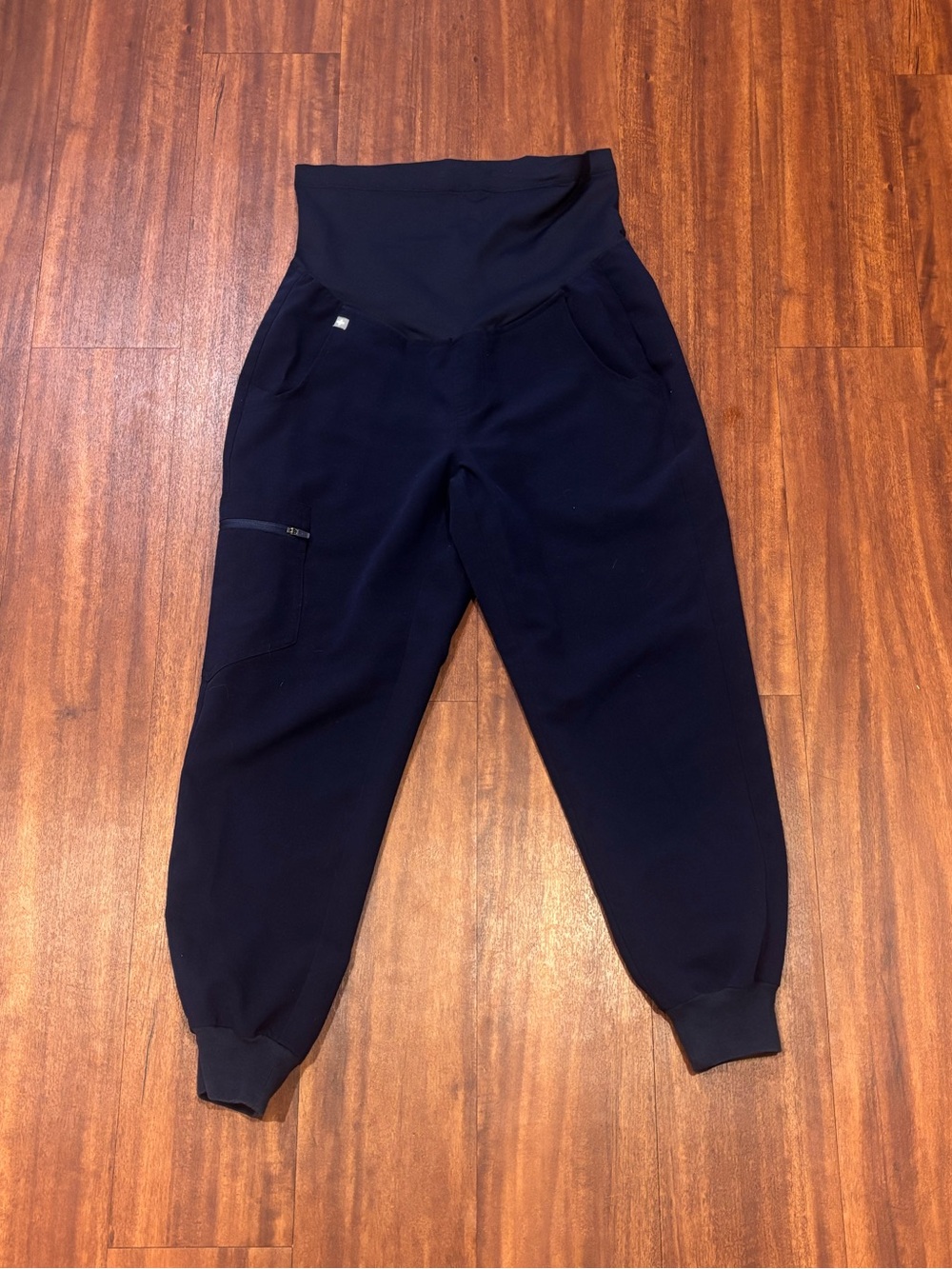 FIGS Zamora Maternity Jogger Scrub Pant